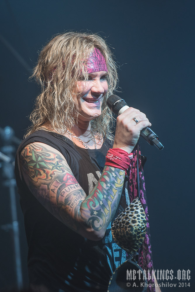 42 - STEEL PANTHER