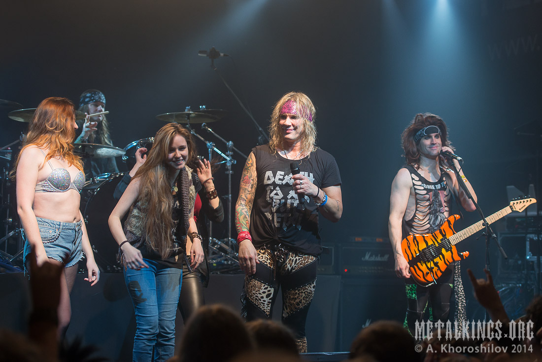44 - STEEL PANTHER