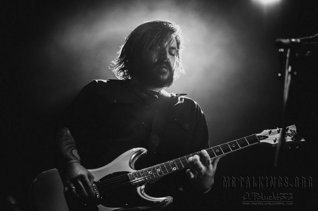 11 - Seether