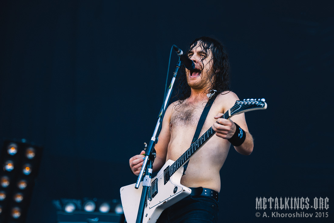 13 - Airbourne