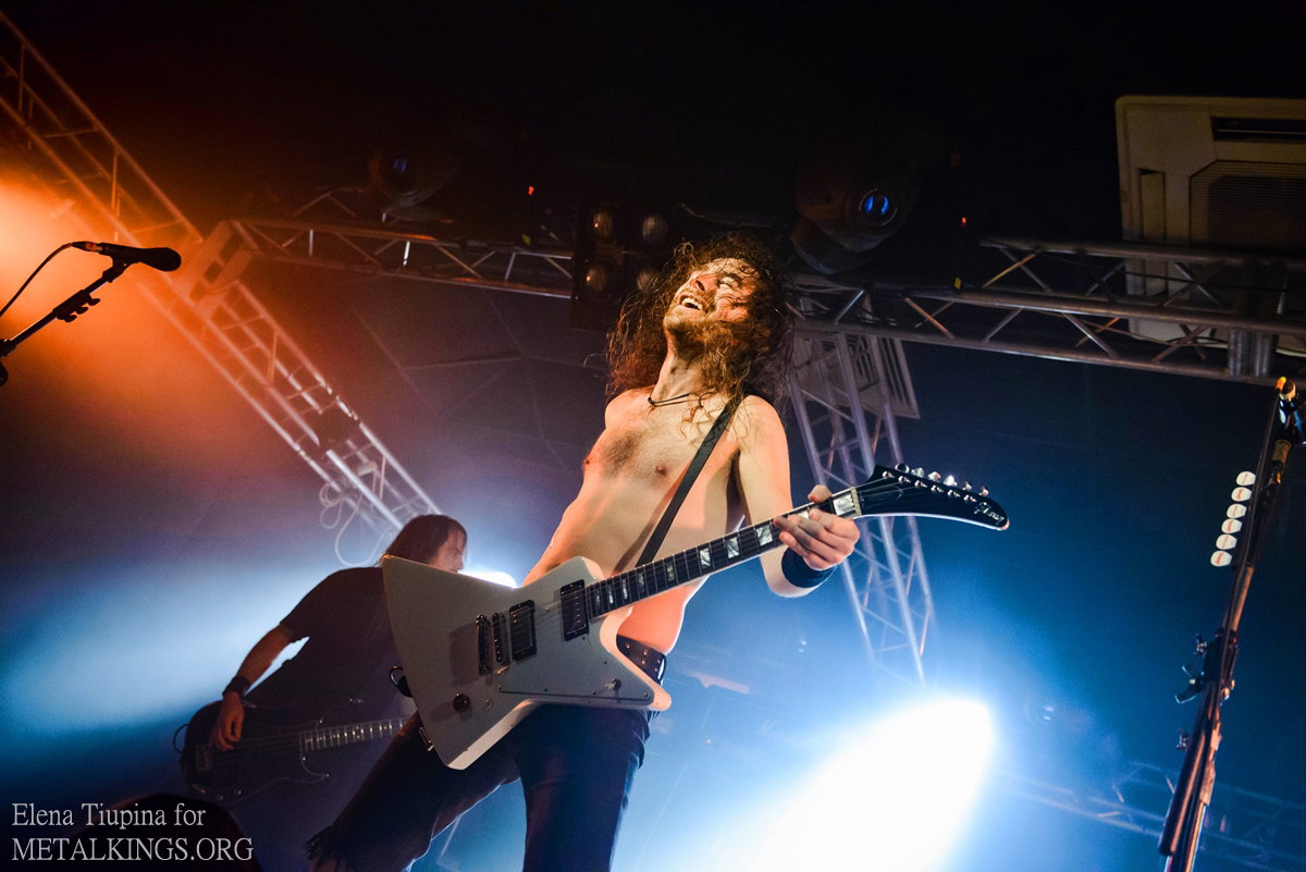 8 - Airbourne