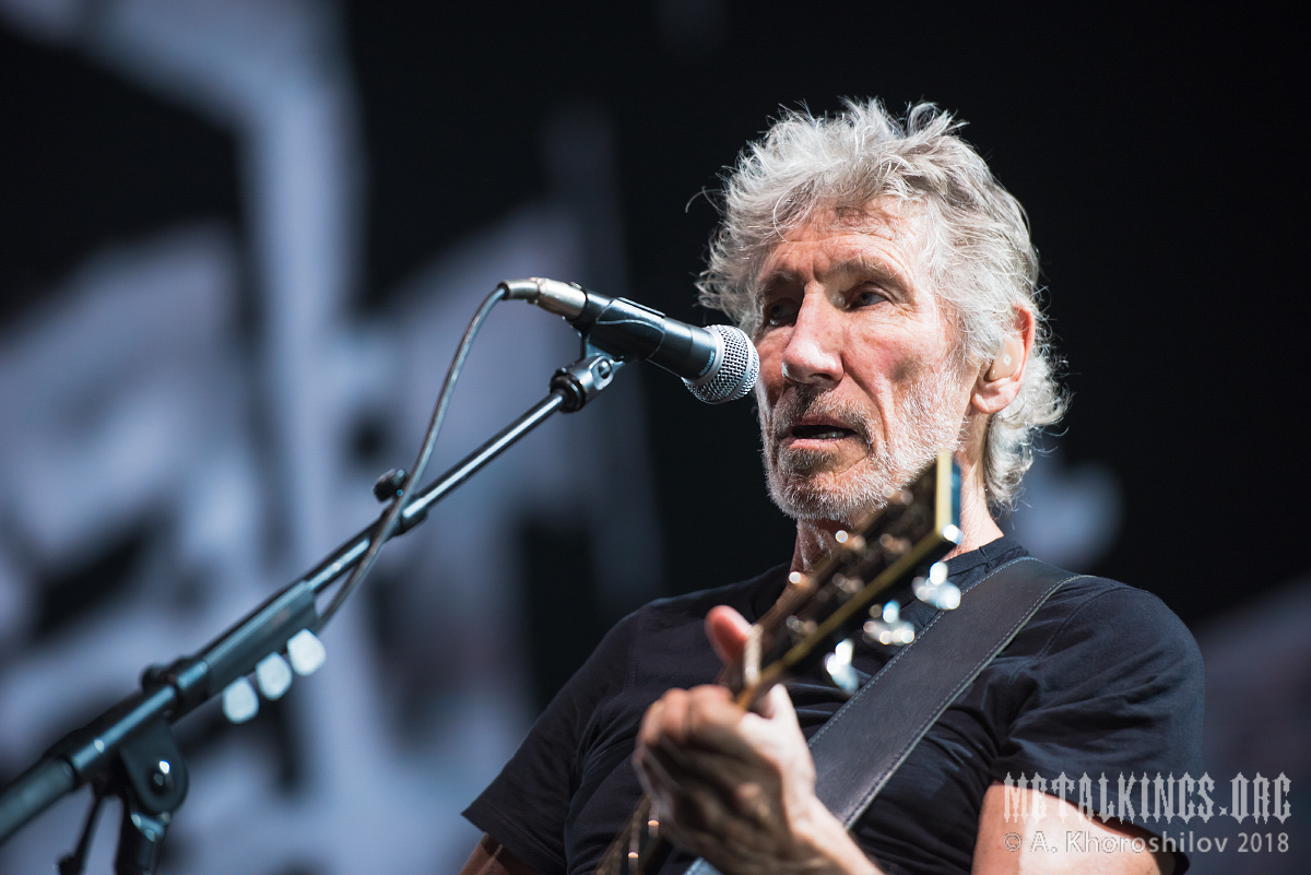 35 - Roger Waters