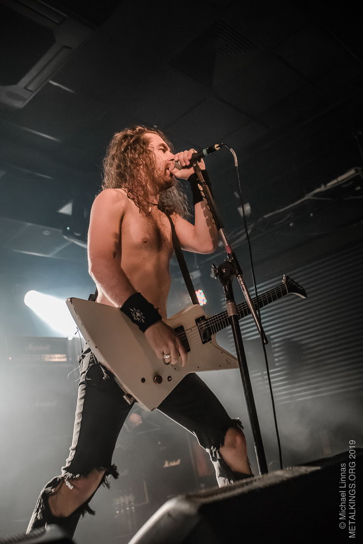 13 - Airbourne