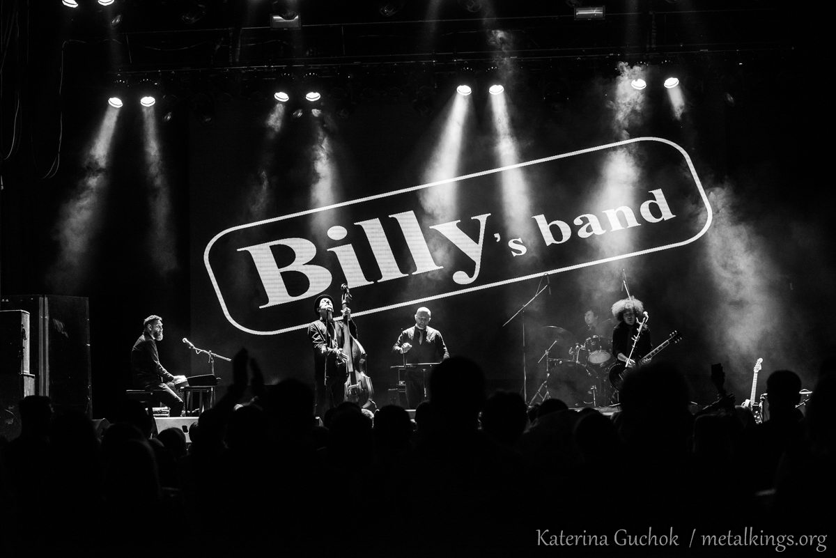 19 - Billy's Band