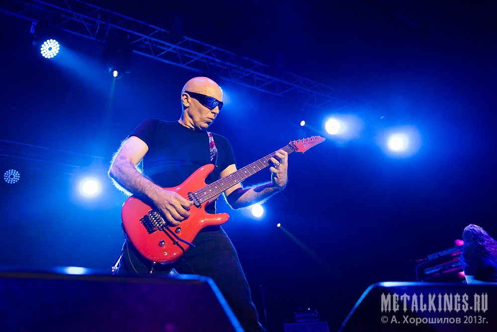 19 - Joe Satriani