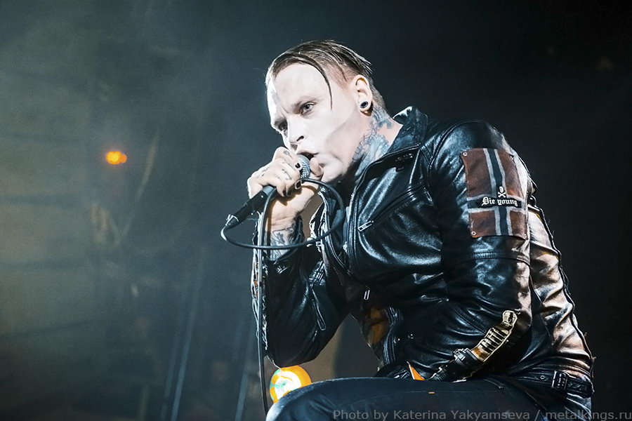 14 - Combichrist