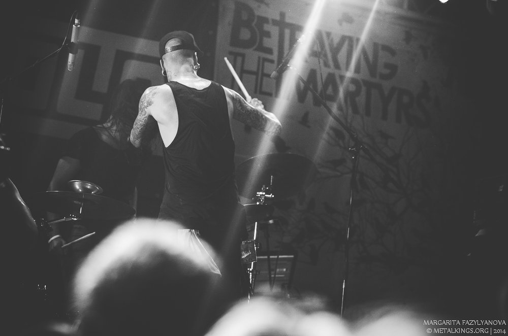 19 - Betraying The Martyrs