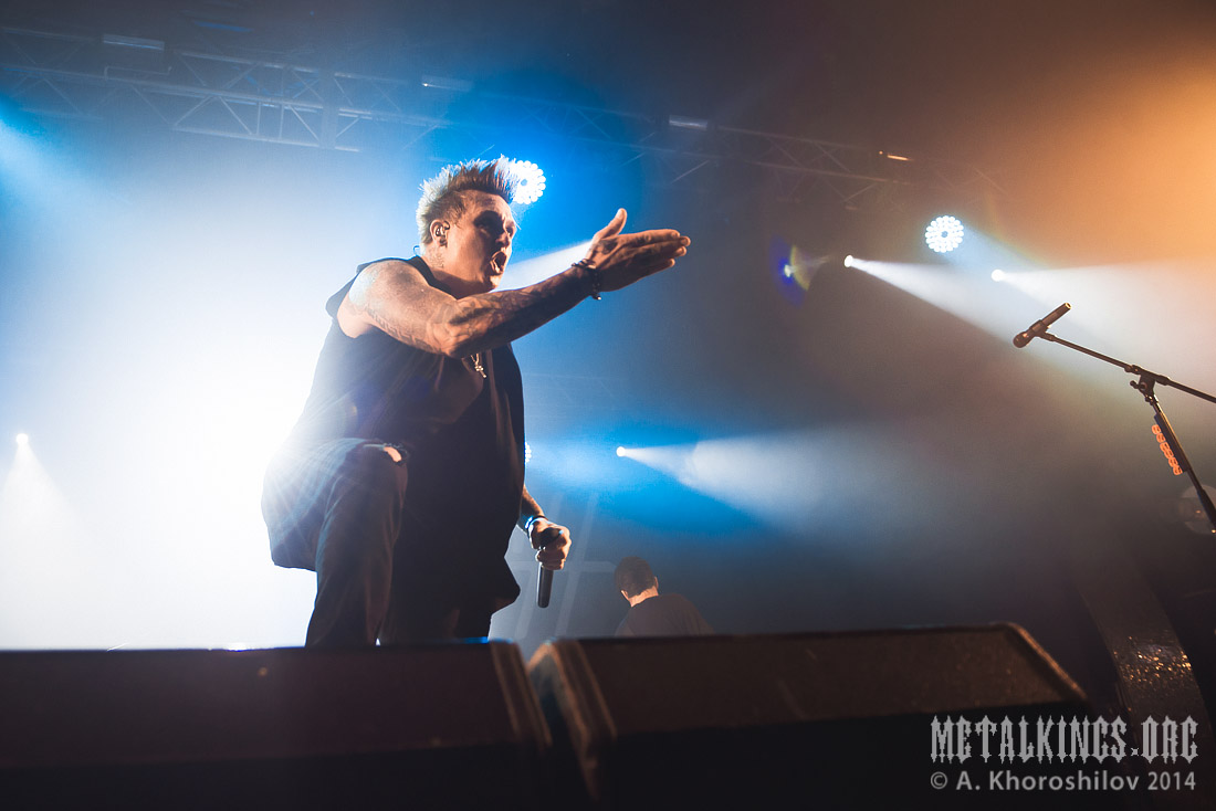 36 - Papa Roach