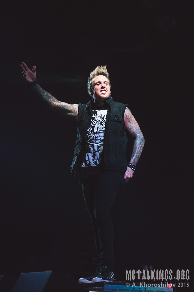 12 - Papa Roach