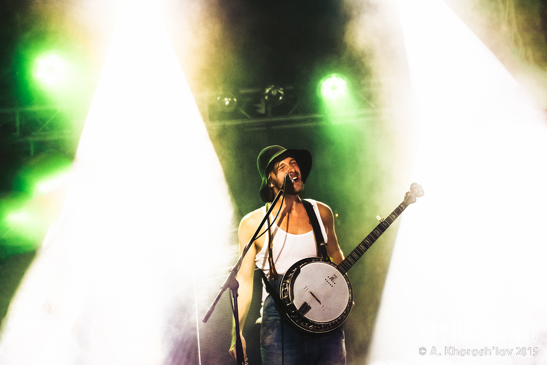 6 - Steve'n'Seagulls